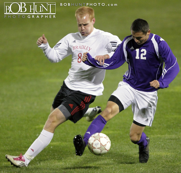 Bradley's Jochen Graf battles Western Illinois mid-fielder Jonathan Sandoval